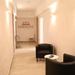 לינה וארוחת בוקר Cinemovie